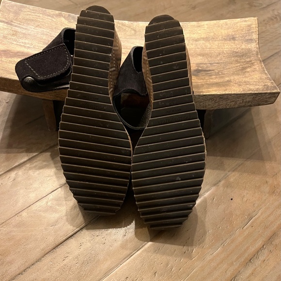 Pedro Garcia Sandal - Size 8 - Picture 2 of 11